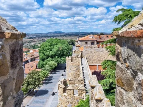 Vista de Ávila capital y la provincia desde un torreón de la muralla